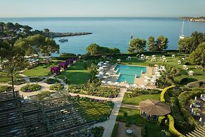 The St. Regis Mardavall Mallorca Resort