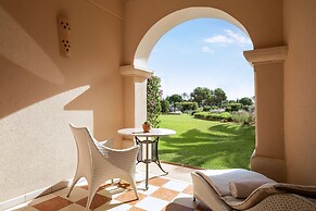 The St. Regis Mardavall Mallorca Resort