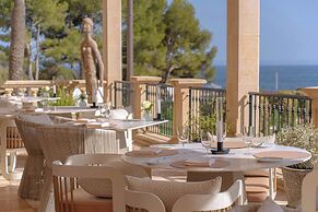 The St. Regis Mardavall Mallorca Resort