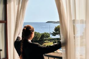 The St. Regis Mardavall Mallorca Resort