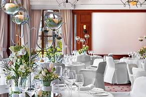 The St. Regis Mardavall Mallorca Resort