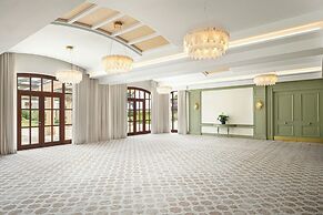The St. Regis Mardavall Mallorca Resort