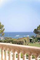 The St. Regis Mardavall Mallorca Resort