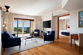 The St. Regis Mardavall Mallorca Resort