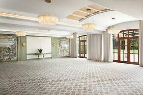 The St. Regis Mardavall Mallorca Resort