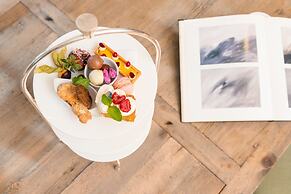 The St. Regis Mardavall Mallorca Resort