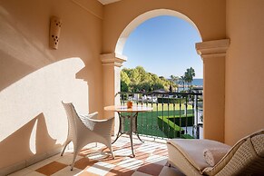 The St. Regis Mardavall Mallorca Resort