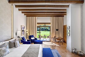 The St. Regis Mardavall Mallorca Resort