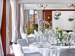 The St. Regis Mardavall Mallorca Resort