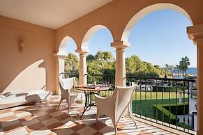 The St. Regis Mardavall Mallorca Resort