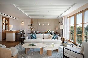 The St. Regis Mardavall Mallorca Resort