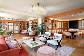 The St. Regis Mardavall Mallorca Resort