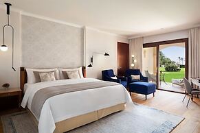 The St. Regis Mardavall Mallorca Resort