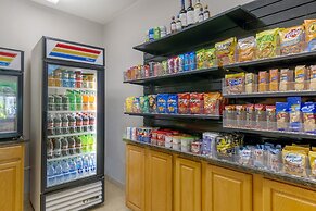 Comfort Suites Near Universal Orlando Resort