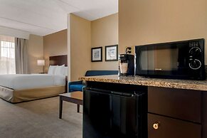 Comfort Suites Near Universal Orlando Resort