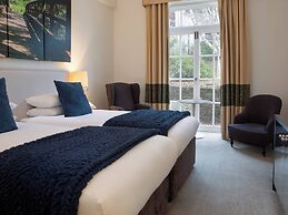Sunday Box Hill Burford Bridge Hotel
