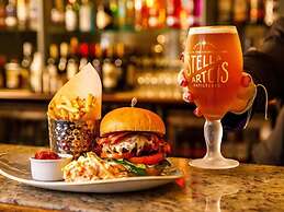 Sunday Box Hill Burford Bridge Hotel