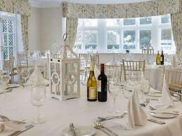 Sunday Box Hill Burford Bridge Hotel