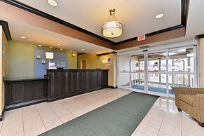 Holiday Inn Express Hotel & Suites Charlotte by IHG