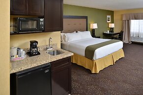 Holiday Inn Express Hotel & Suites Charlotte by IHG