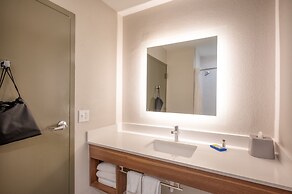 Holiday Inn Express Hotel & Suites Greenville by IHG