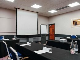 Mercure Daventry Court Hotel