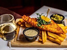 Mercure Daventry Court Hotel
