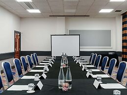 Mercure Daventry Court Hotel