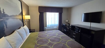 Super 8 by Wyndham Rogers Minnesota