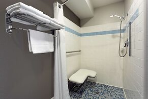 Super 8 by Wyndham Fortuna