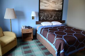 Super 8 by Wyndham Centerville