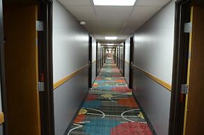 Super 8 by Wyndham Centerville