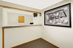 Super 8 by Wyndham Centerville