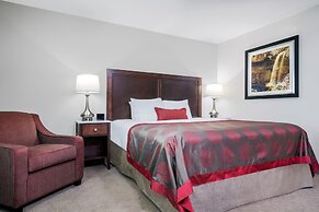 Ramada by Wyndham Minneapolis Golden Valley