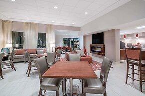 Ramada by Wyndham Minneapolis Golden Valley