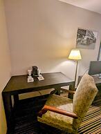 Woodfield Inn and Suites