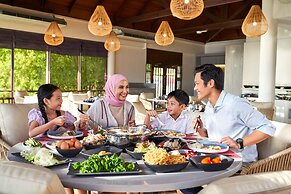 DoubleTree by Hilton Damai Laut Resort