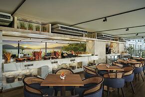 DoubleTree by Hilton Damai Laut Resort