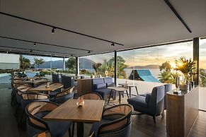 DoubleTree by Hilton Damai Laut Resort