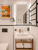 Marty Hotel Bordeaux, Tapestry Collection by Hilton