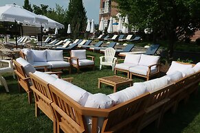 The Mansion at Glen Cove