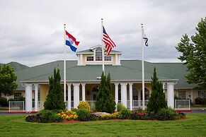 The Suites at Fall Creek
