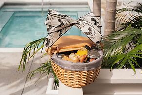 Ella's Cottages - Key West Historic Inns
