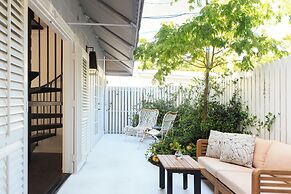 Ella's Cottages - Key West Historic Inns