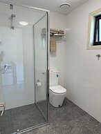 Travellers Motor Village