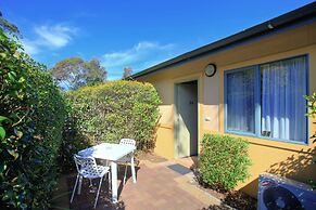 Travellers Motor Village