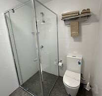 Travellers Motor Village