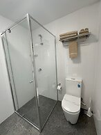 Travellers Motor Village