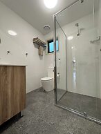 Travellers Motor Village