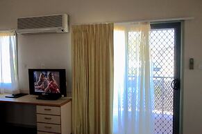 Travellers Motor Village